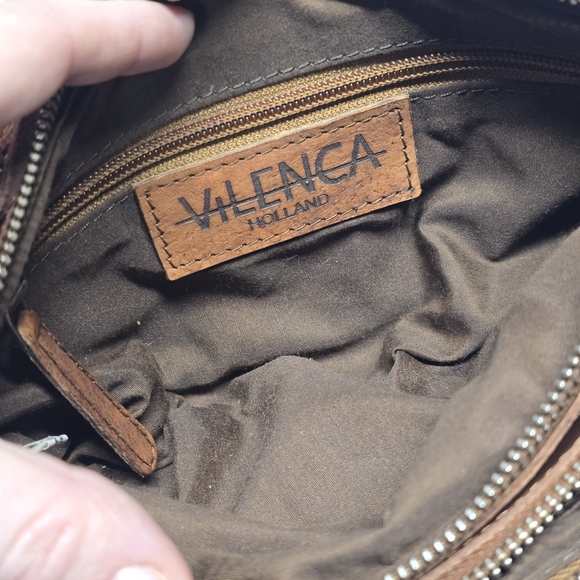 Vilenca Holland Genuine Cognac Brown Leather Crossbody Bay Purse Boho Chic - Picture 10 of 14